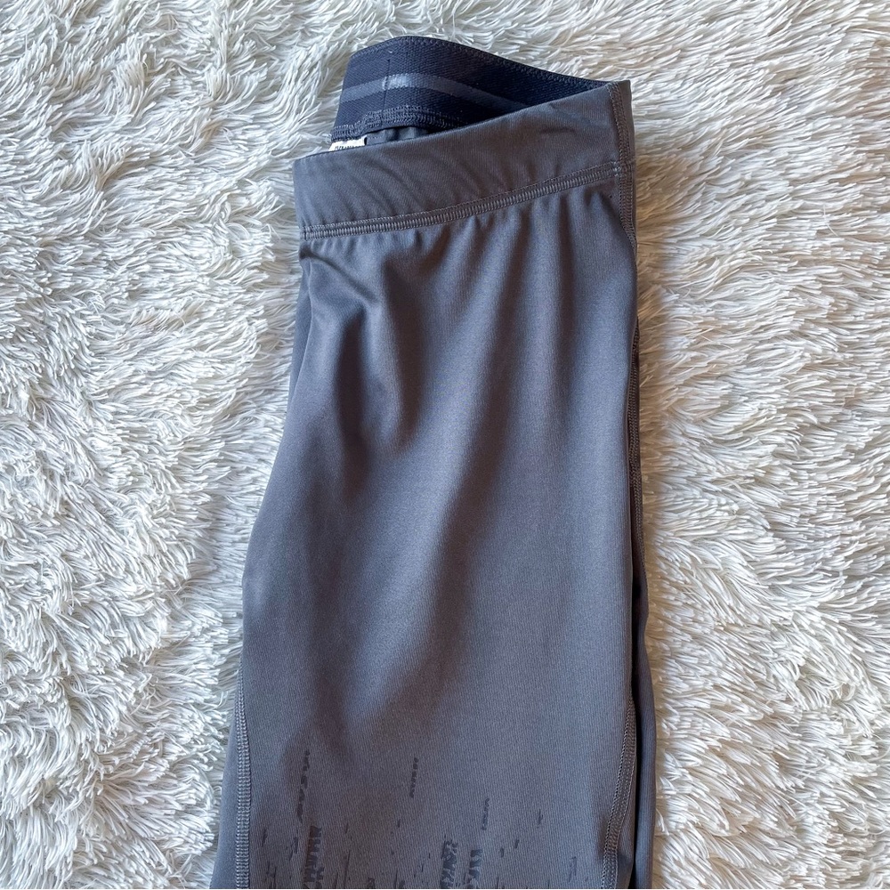 Gymshark capris - Picture 4 of 6